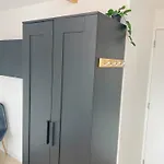 Cozy Suite Near Hotspots W Kitchen Access